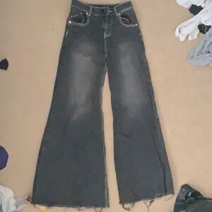 Extra wide leg pants cute with platforms bit high waisted